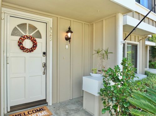 325 Spinnaker Way, Seal Beach, CA 90740-5989