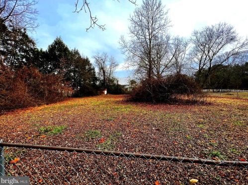 414 6th St, Laurel DE  19956-1364 exterior