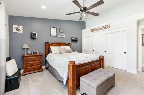 9901 Falcon Meadow Dr, Elk Grove CA 95624-2761 exterior