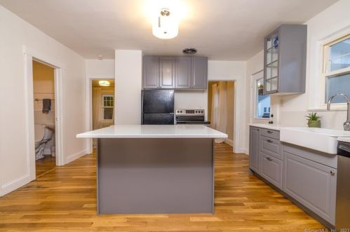 87 Geer Ave, Norwich CT  06360-6831 exterior