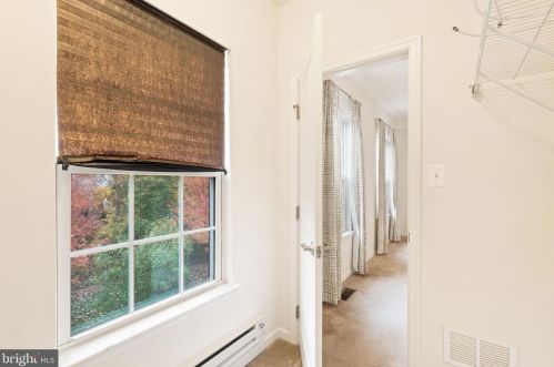 7542 Brunson Cir, Gainesville VA  20155 exterior