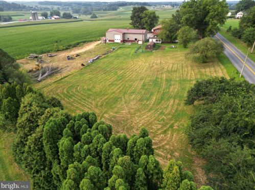 336 Peters Creek Rd, Fulton, PA 17563-9664
