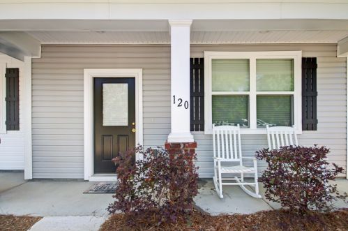 120 Alma Dr, Ladson, SC 29456-5415