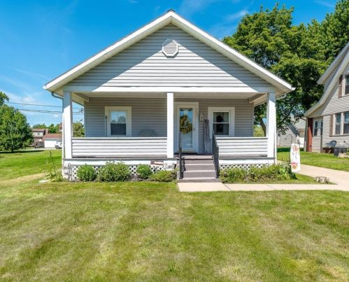 507 18th Ave, Beaver Falls, PA 15010-2947
