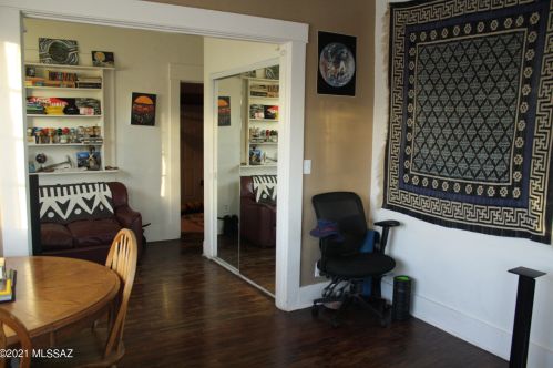 1049 2 Ave, Tucson AZ  85705-7401 exterior