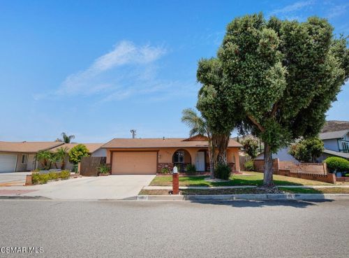 792 Wishard Ave, Simi Valley CA  93065-5676 exterior