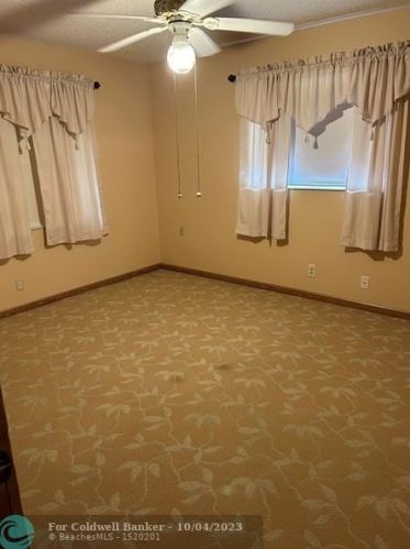 4000 137 Ave, Hollywood FL 33027-5921 exterior