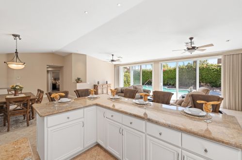 47850 Via Nice, La Quinta CA  92253-2159 exterior