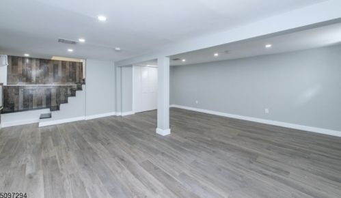 22 Harvard St, Nutley NJ  07110-3322 exterior