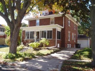 1017 22nd Ave, Monroe, WI 53566-1864