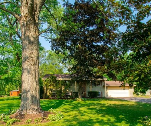 131 Doughty Rd, Meadville, PA 16335-9451