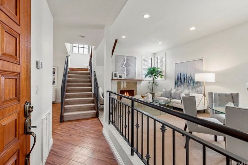 823 15th St, Newport Beach, CA 92663-5807