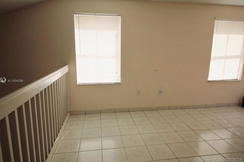 3215 36 Ave, Hollywood FL 33021-1344 exterior