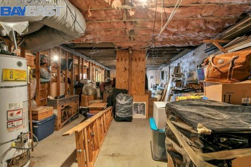 1231 Adeline St, Oakland CA 94607-2810 exterior