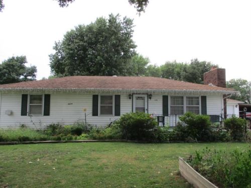 108 6th Ave, Roseland, KS 66773-6163