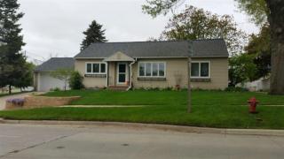 5 8th Ave, Oelwein, IA 50662-1541