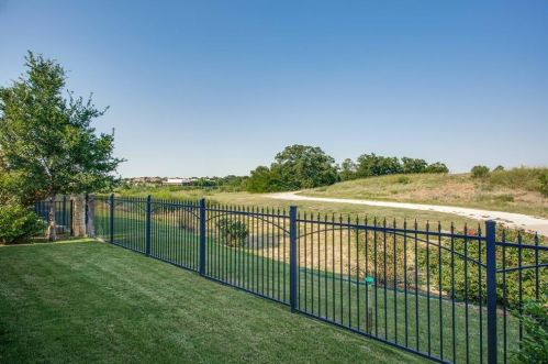 3604 Tuscan Hl Cir, Denton TX  76210-8066 exterior