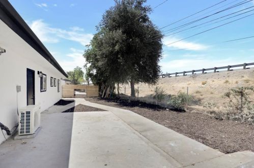 12244 Lakeshore Dr, Lakeside CA  92040-3020 exterior