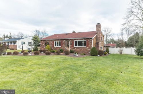6336 Groveland Rd, Pipersville, PA 18947-1227