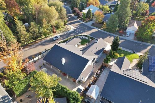 125 Scotia Pne Cir, Grass Valley CA  95945-5418 exterior