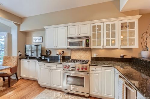 124 Jackson St, Denver CO 80210-6616 exterior