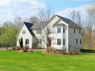 698 Ledgewood Dr, Saint George, VT 05495-7822