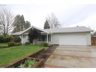 2185 Roland Way, Eugene, OR 97401-2085
