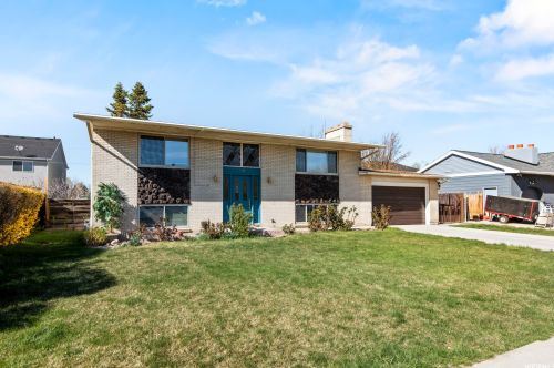 447 Bridlewood Dr, Salt Lake City, UT 84107-2812