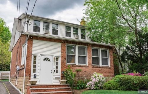 148 Webb Ave, River Edge NJ  07661-2235 exterior