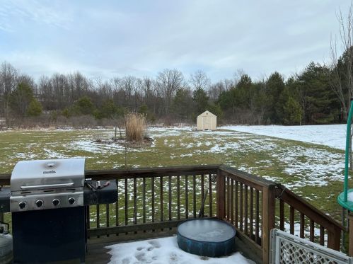 107 Evergreen Ct, Slippery Rock, PA 16057-1163