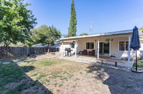 7808 Highland Ave, Citrus Heights CA  95610-4512 exterior