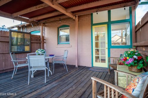 2233 9th St, Phoenix AZ 85006-1050 exterior