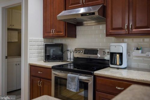 4330 Wiltshire St, Harrisonburg VA  22802-1174 exterior