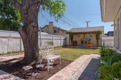2809 Fairman St, Lakewood CA  90712-3631 exterior