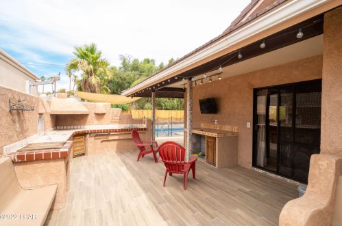 2440 Viejo Dr, Lake Havasu City AZ  86406-8261 exterior