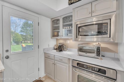 1808 Murray Dr, Belmar NJ  07719-9512 exterior