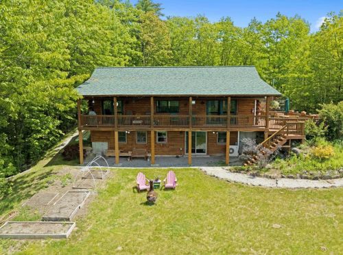 110 Rocky Ledge Rd, Hillsboro, NH 03244-7414