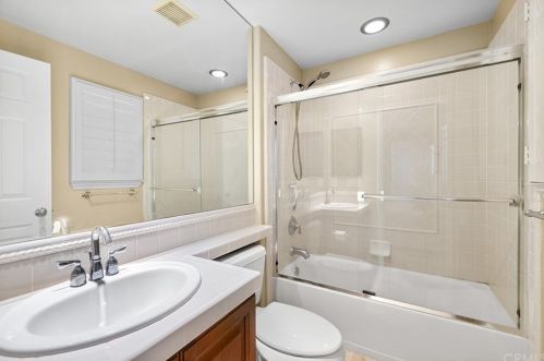 29 Via Amanti, Newport Beach CA  92657-1126 exterior