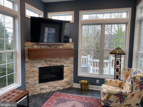15480 Championship Dr, Haymarket VA  20169-6107 exterior