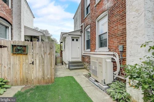 132 Viaduct Ave, Downingtown PA  19335-2847 exterior