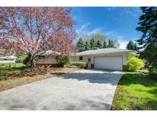 655 Grandview Ave, Saint Paul, MN 55113-4515
