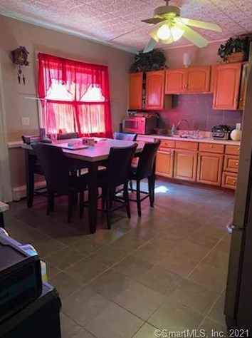 85 Ledgeside Ave, Waterbury CT  06708-2707 exterior