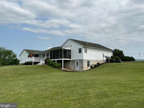 803 Hook Hill Rd, Richmond National Battlefiel VA  22835-3505 exterior