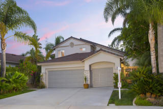 2924 Avenida Valera, Carlsbad CA  92009-7114 exterior