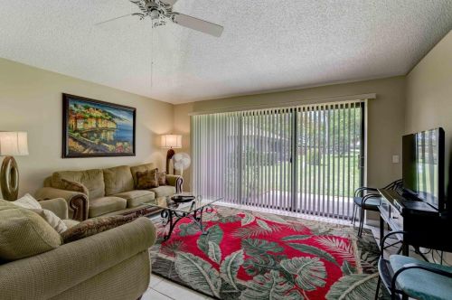829 Club Dr, West Palm Beach FL  33418-7058 exterior