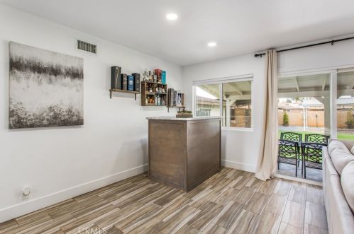 6872 36th St, Riverside CA  92509-1307 exterior