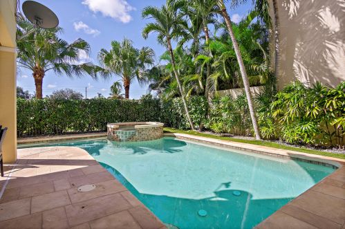 4120 Artesa Dr, Boynton Beach FL  33436-2628 exterior