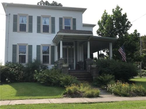 8984 Jackson St, Weedsport, NY 13166-9558
