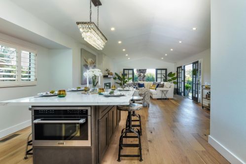 560 Apple Grove Cir, Santa Barbara CA  93105-4086 exterior