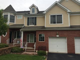 17 Abigail Way, Sparta, NJ 07871-2632